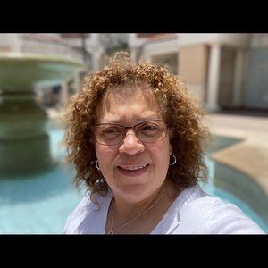 Meet your Posher, Celeste